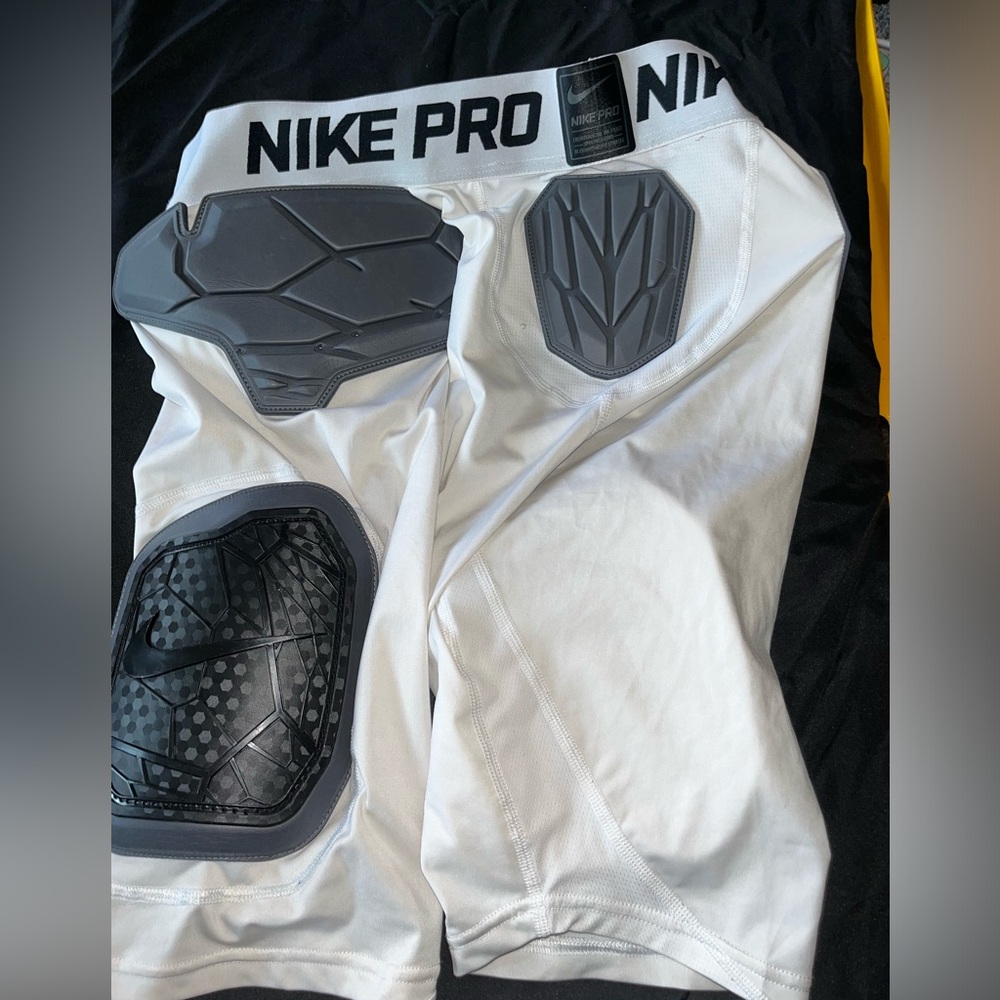 Nike pro padded shorts